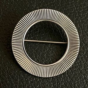 Vintage .925 Sterling silver pendant brooch by Jewel Art